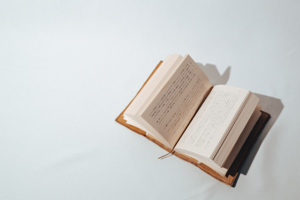 Book Cover ”Paperback”
